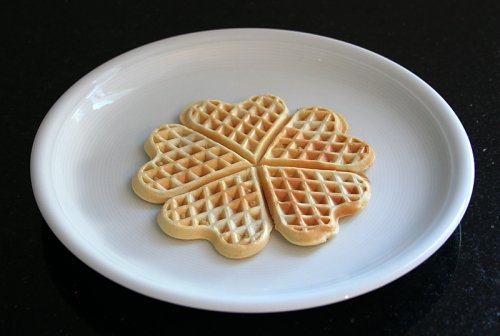 fertige Waffeln auf dem Teller