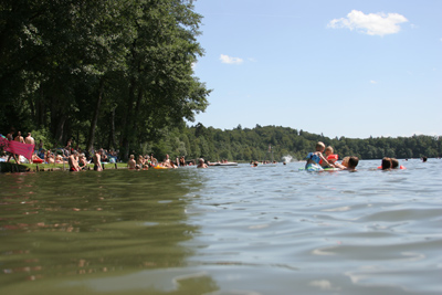 Steinsee-Bild aus dem Wasser