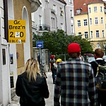 Brezn Preis 2,30 Euro - noch 300 m zur Wiesn