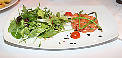 Leckeres schottischer Lachs Tartar mit Ingwer und Koriander