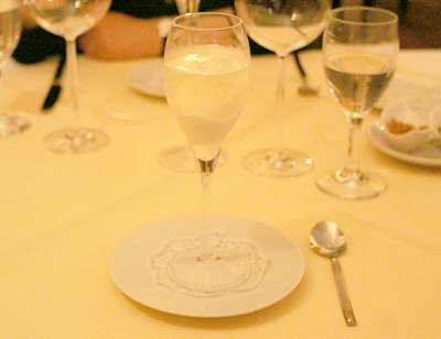 Erfrischungsgang mit einem Wodka-Zitronensorbet